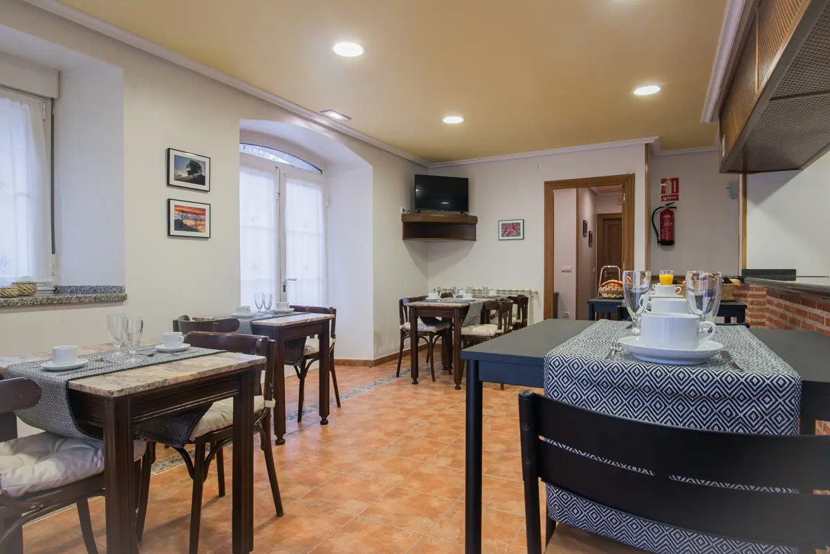 La Lonja, Amieva, Asturias. Hotel, Apartamentos